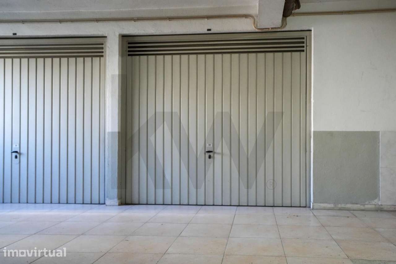 Garagem/Box ampla nas Quintinhas - Grande imagem: 3/7