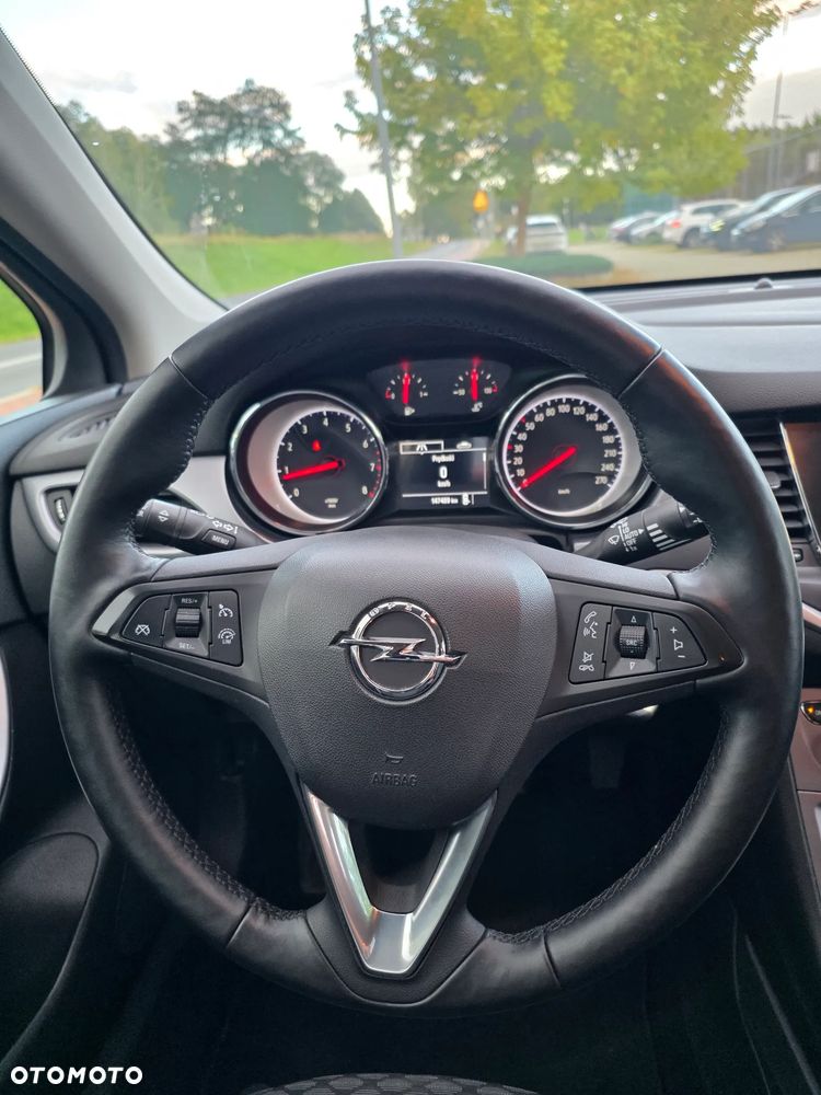 Opel Astra - 14