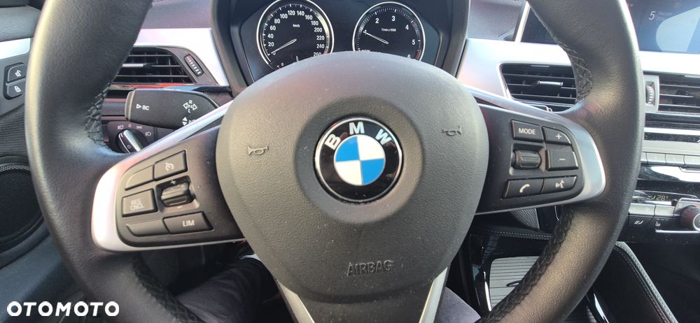 BMW X2 sDrive16d - 33