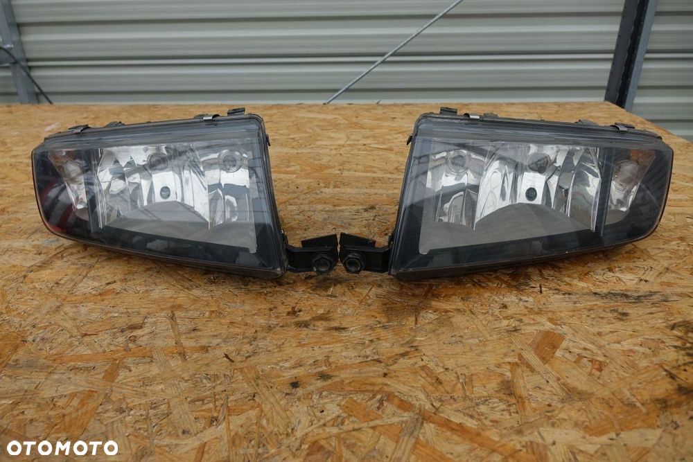 REFLEKTOR 2 LAMPY PRZÓD KPL EUROPA SKODA FABIA I LIFT 321313 - 1