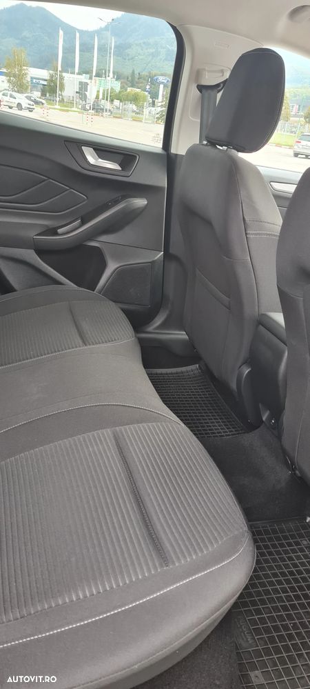 Ford Focus 1.5 EcoBlue 8AT Titanium X - 2