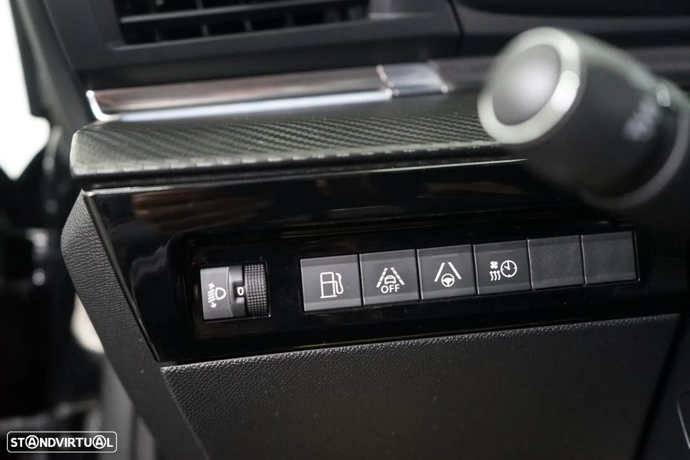 Peugeot 508 1.6 Hybrid Allure e-EAT8 - 29