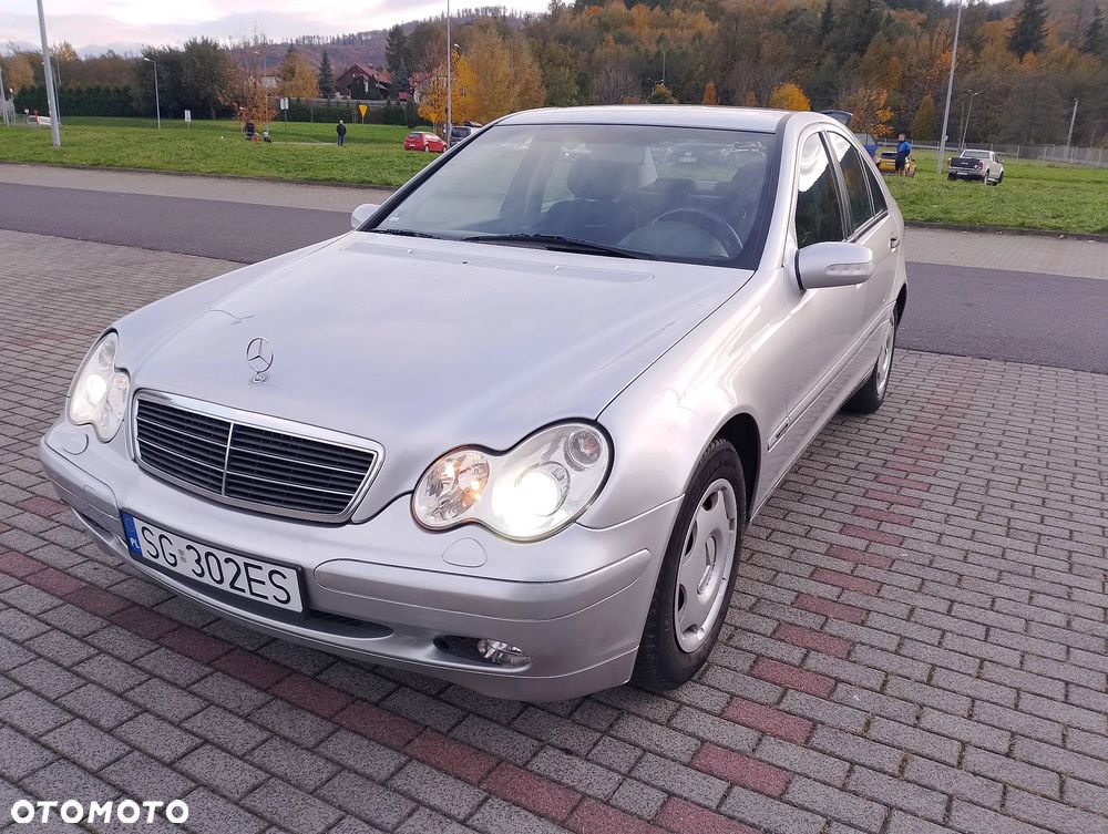Mercedes-Benz Klasa C 180 Kompressor Classic - 3