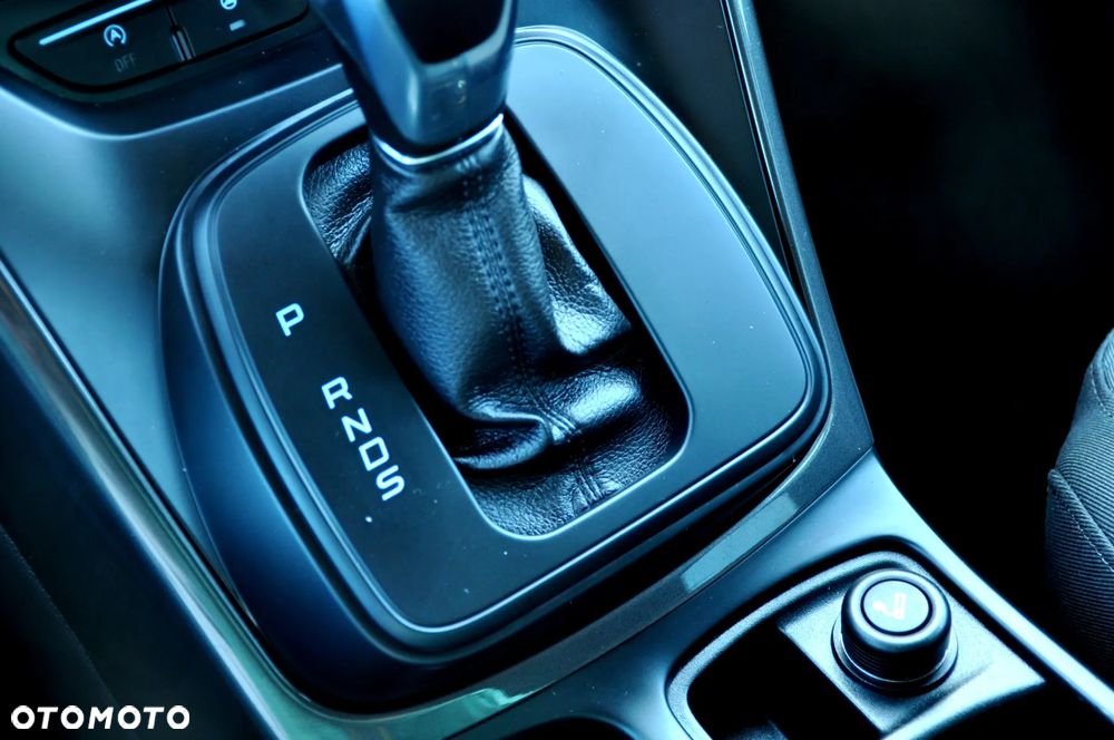 Ford C-MAX 2.0 TDCi Start-Stop-System Titanium - 34