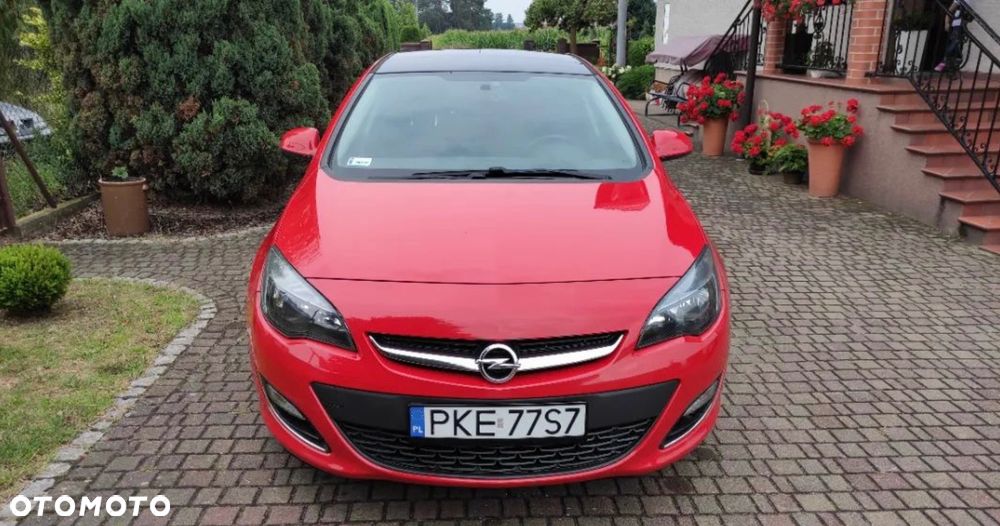 Opel Astra 2014 photo 2