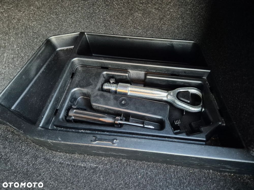 BMW Seria 3 - 28