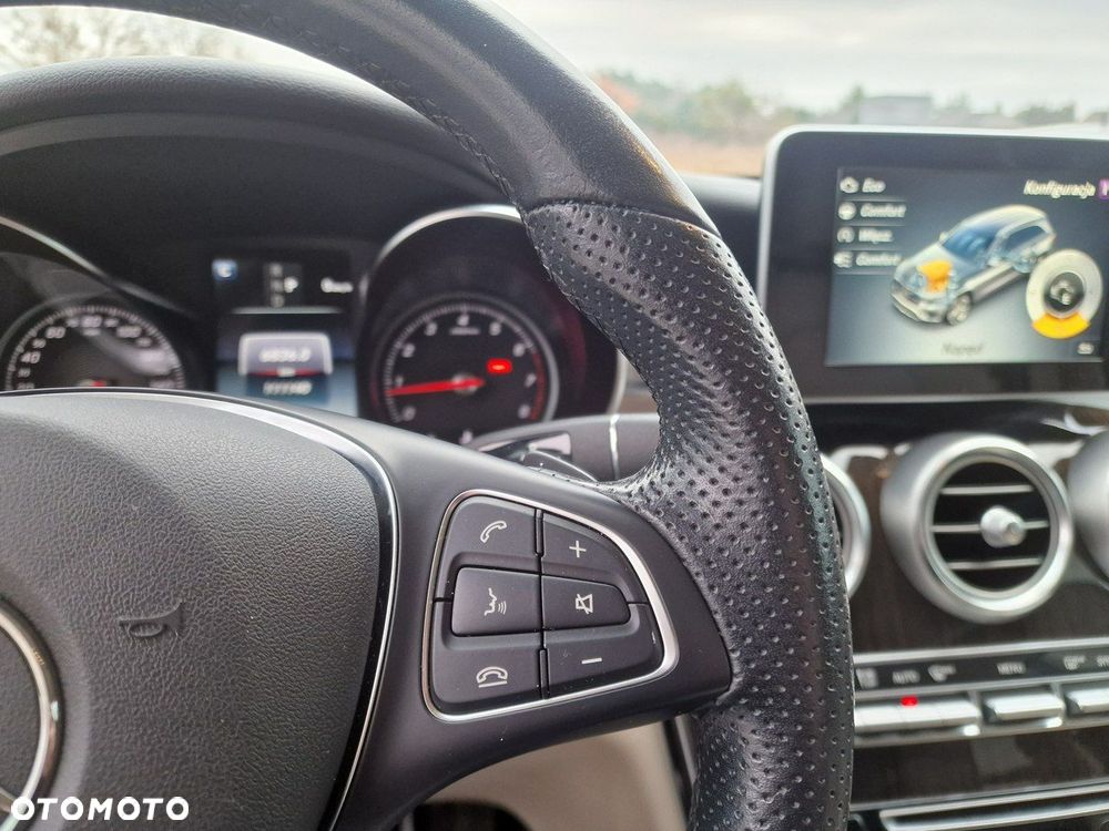 Mercedes-Benz GLC - 33