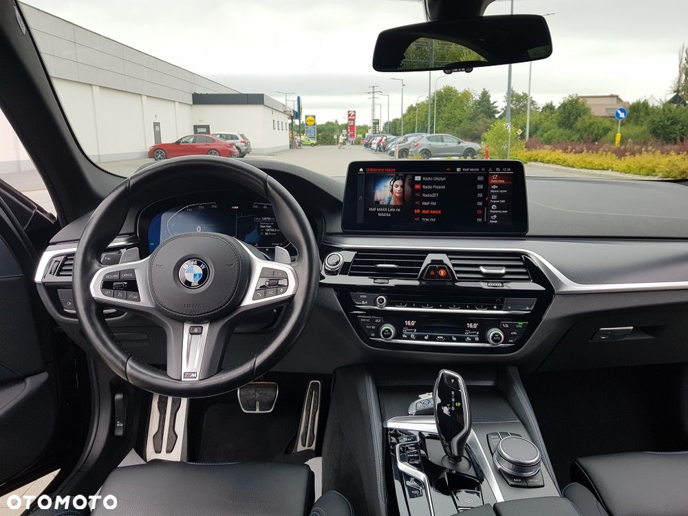 BMW Seria 5 540d xDrive M Sport Edition - 34