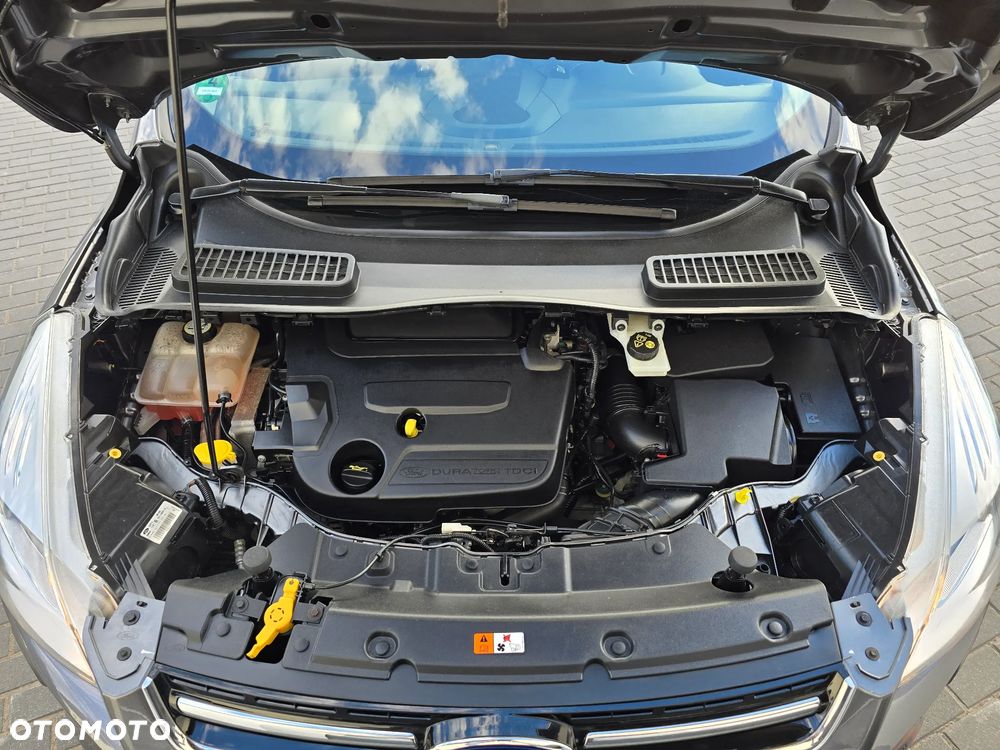 Ford Kuga 2.0 TDCi 2x4 Titanium - 12