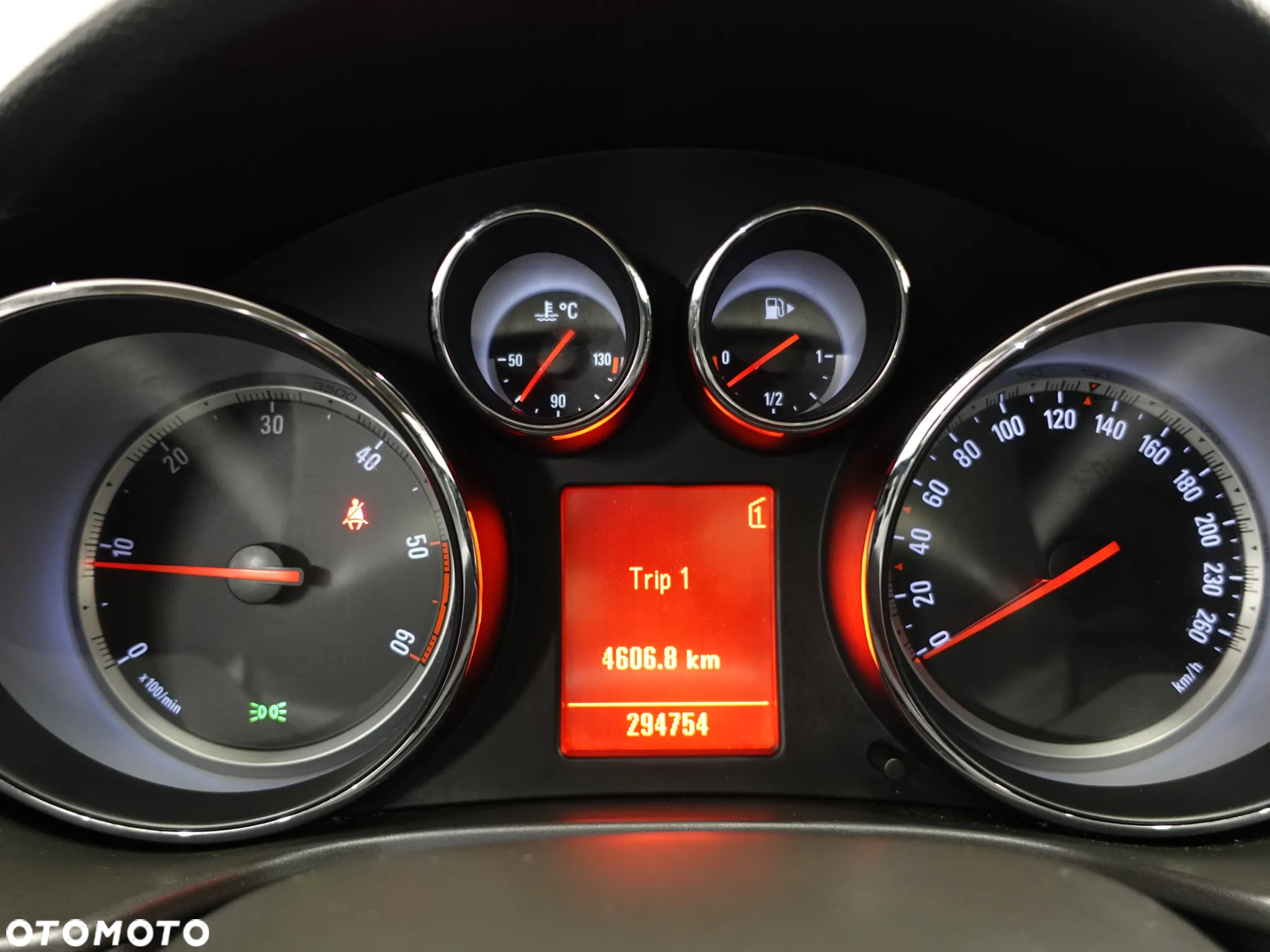 Opel Insignia 2.0 CDTI - 38