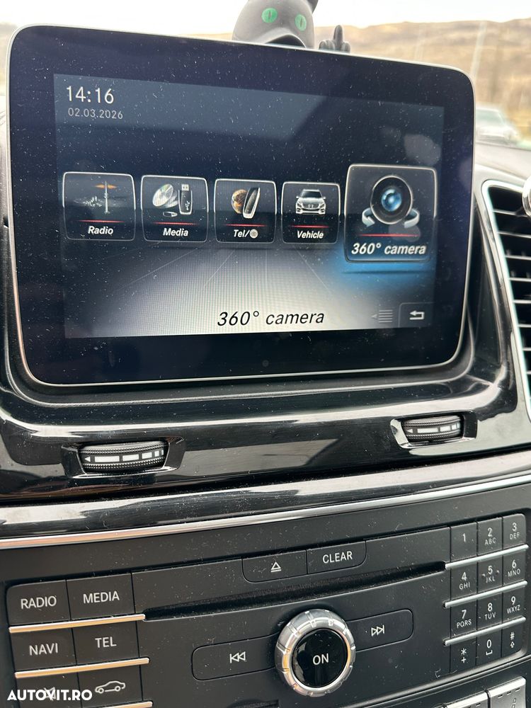 Mercedes-Benz GLE - 12