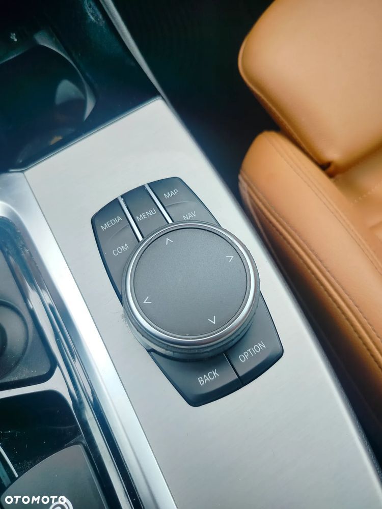 BMW X3 xDrive30i Luxury Line - 29