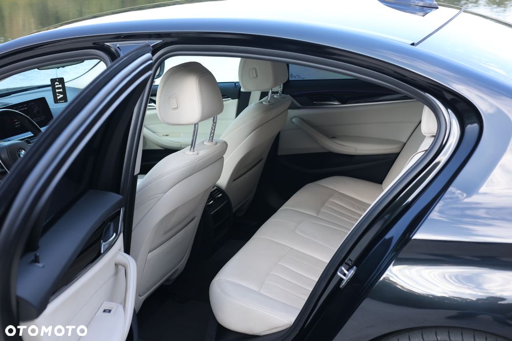 BMW Seria 5 520i GPF M Sport sport - 14