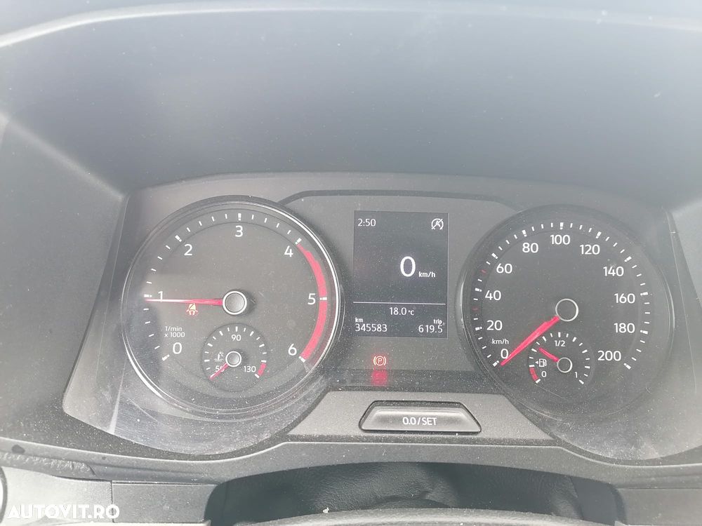 Volkswagen Crafter Furgon L3H2 2.0 TDI - 6