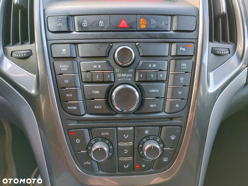 Opel Astra 1.4 Turbo Cosmo - 17