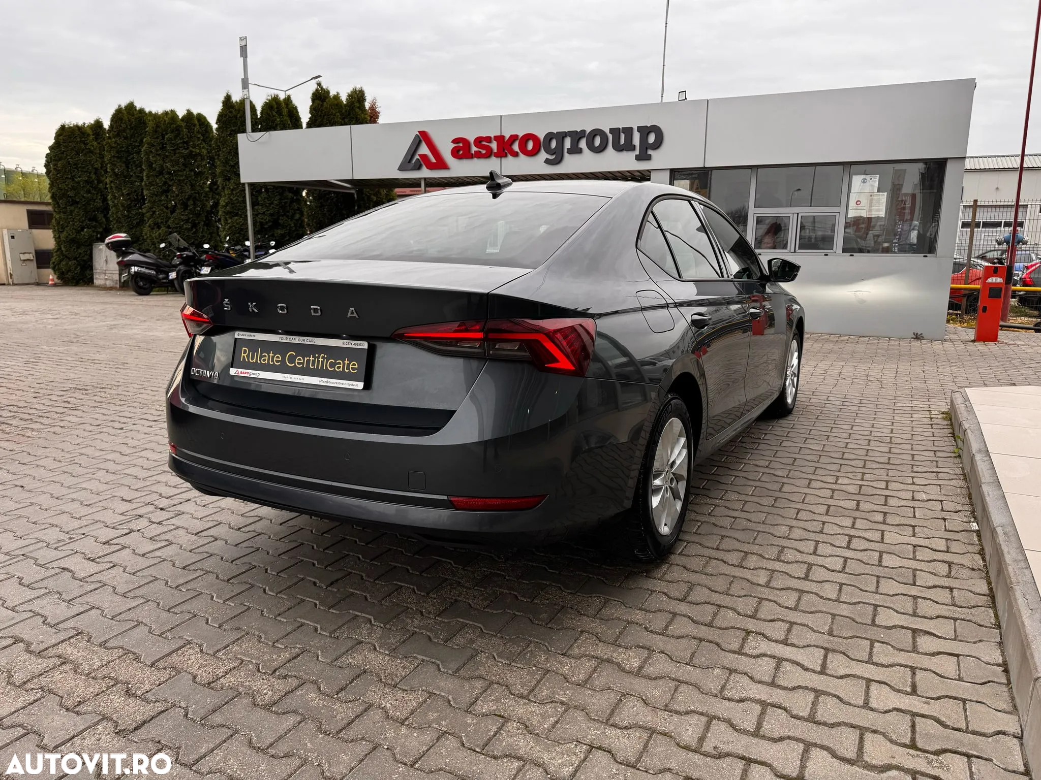 Skoda Octavia 2.0 TDI DSG Ambition - 8