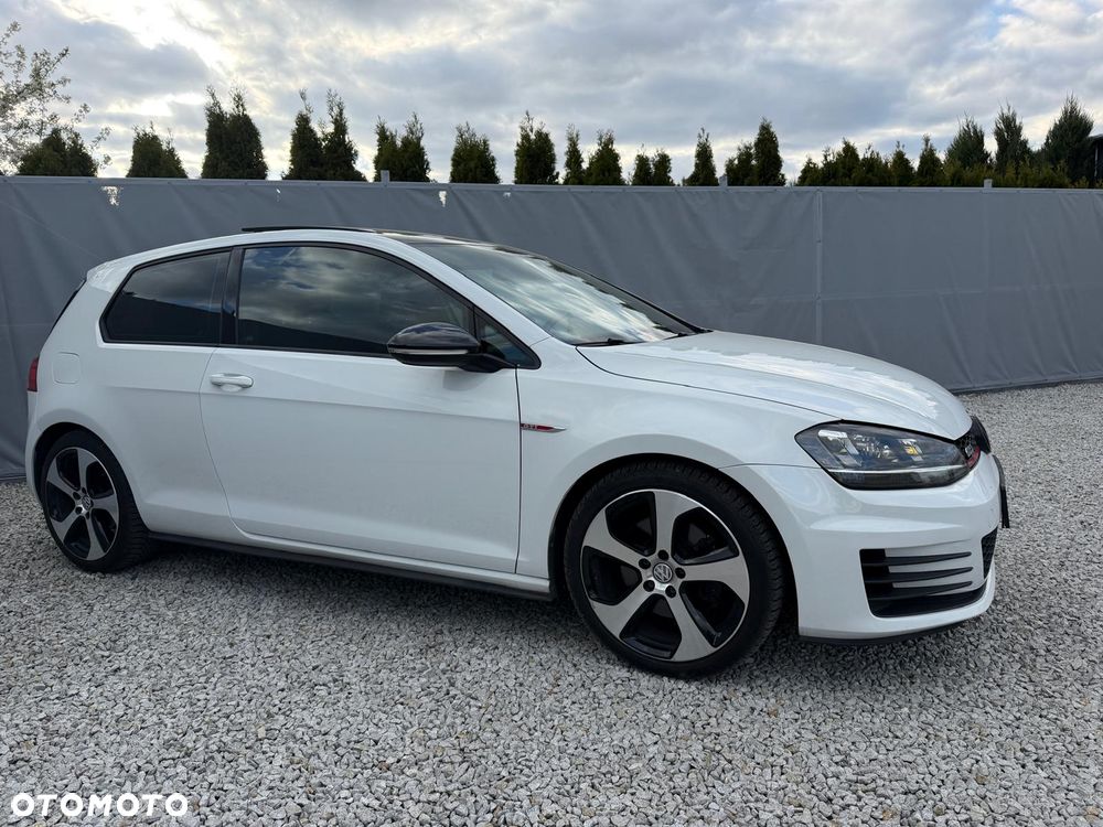 Volkswagen Golf 2.0 TSI BMT GTI - 2