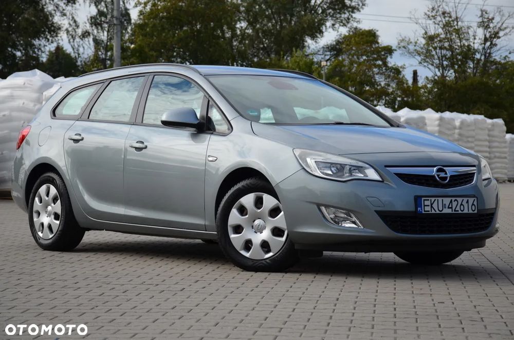 Opel Astra - 16