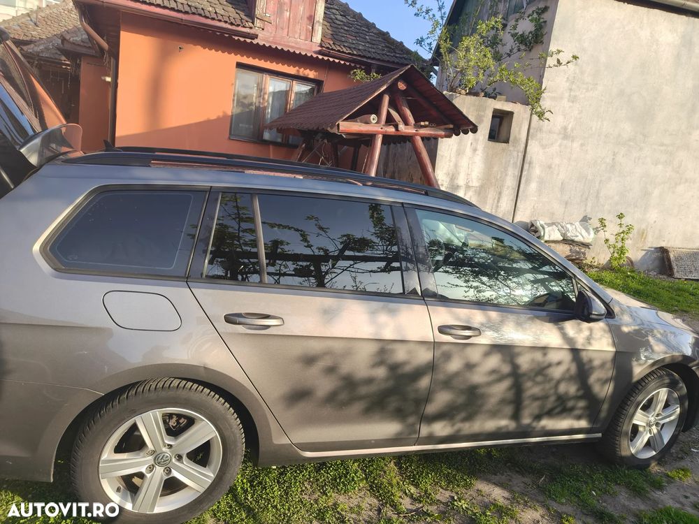 Volkswagen Golf 1.6 TDI BlueMotion Technology DSG Comfortline - 3