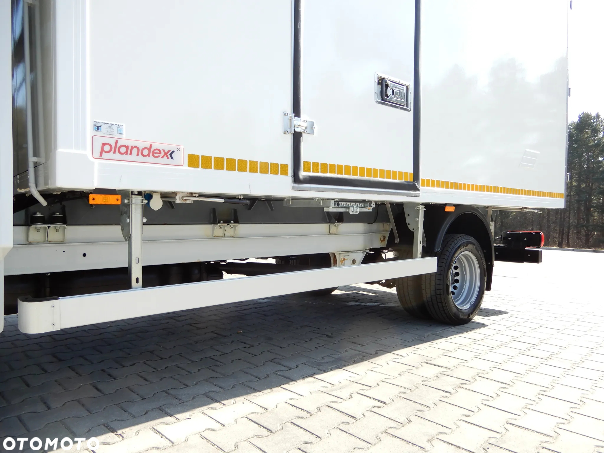 Mercedes-Benz Sprinter 516 CDI 163 KM 2.2 CDI Chłodnia Mroźnia -32*C +29*C Boczne Drzwi x 2 Izoterma PLANDEX 4.19 Cm 8.E.Palet Agregat Thermo King V300 MAX Zasilany Na Postoju V230 Stan Auta Jak NOWY - 18