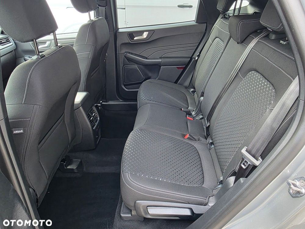 Ford Kuga - 28