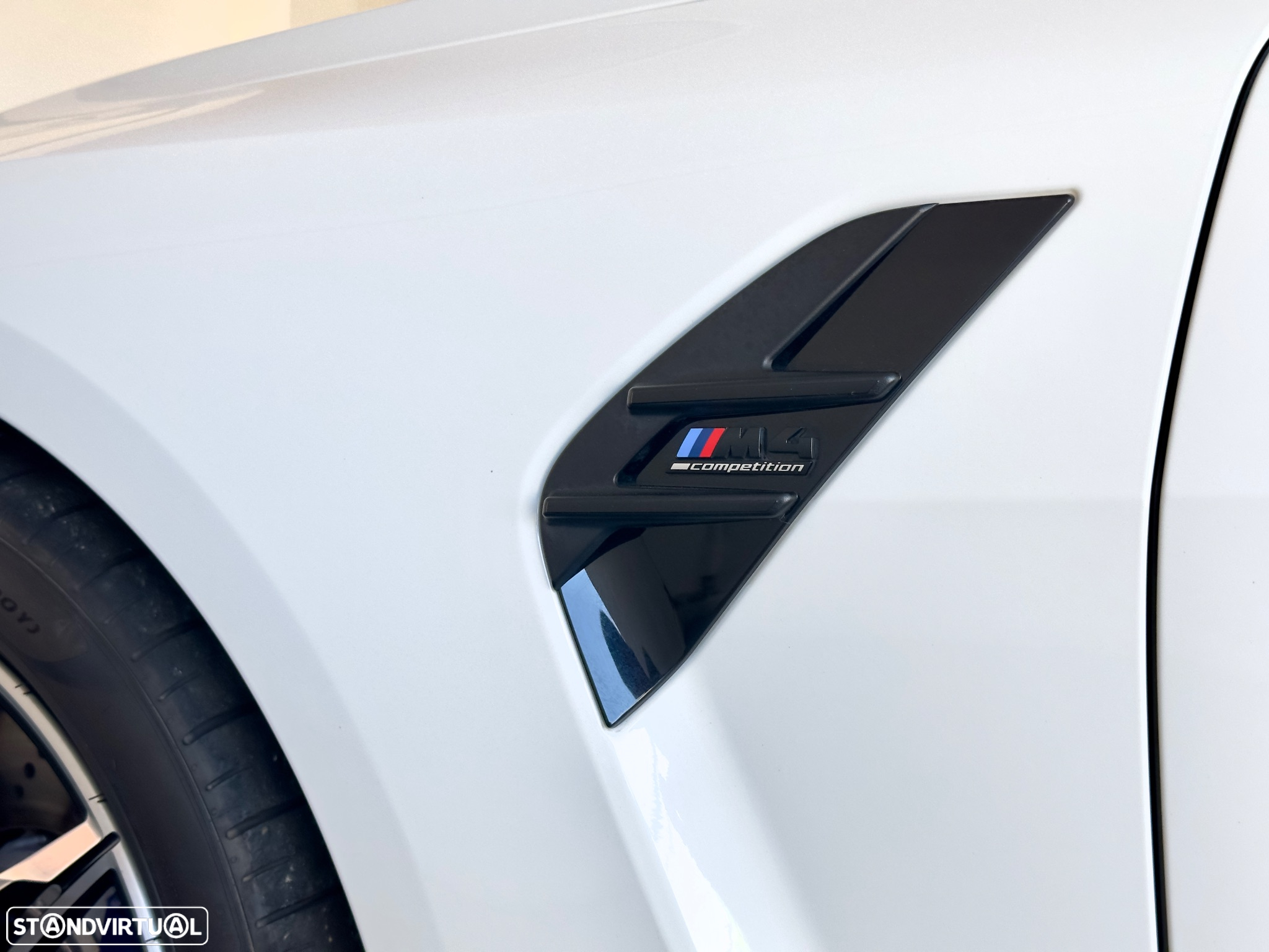BMW M4 Competition - 12