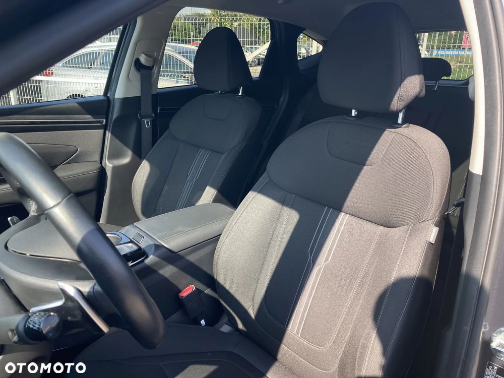 Hyundai Tucson 1.6 T-GDi HEV Executive 2WD - 13