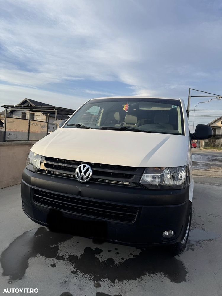 Volkswagen Transporter - 2