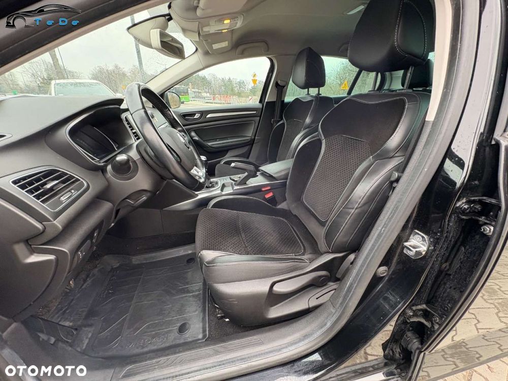 Renault Megane ENERGY TCe 130 Start & Stop Paris Business - 22