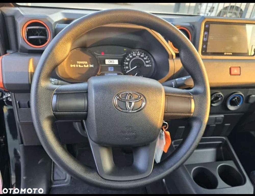 Toyota Hilux - 9