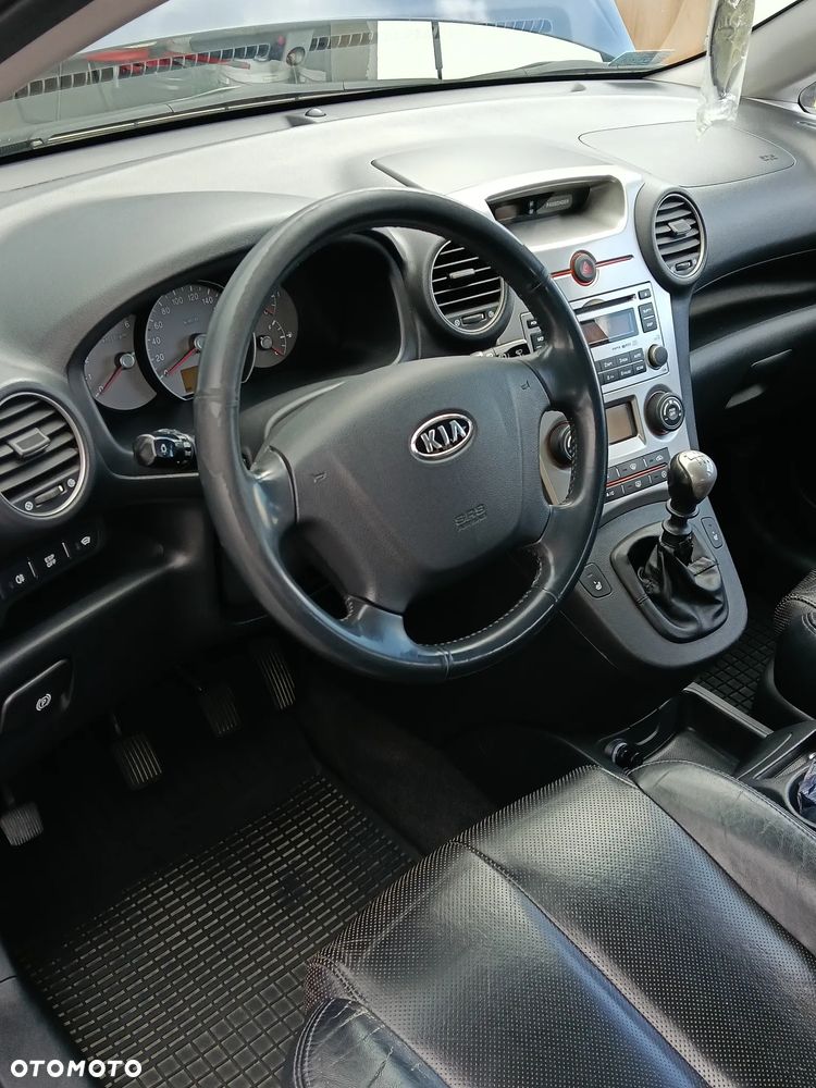 Kia Carens 2.0 CRDi Freedom 7os - 14