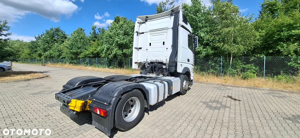 Mercedes-Benz Actros - 5