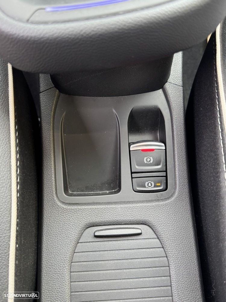 Renault Clio 1.0 TCe Techno Bi-Fuel - 19