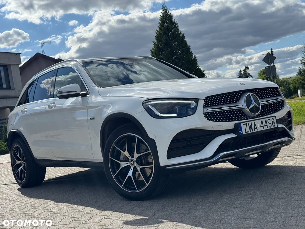 Mercedes-Benz GLC 300 de 4Matic 9G-TRONIC AMG Line Plus - 9
