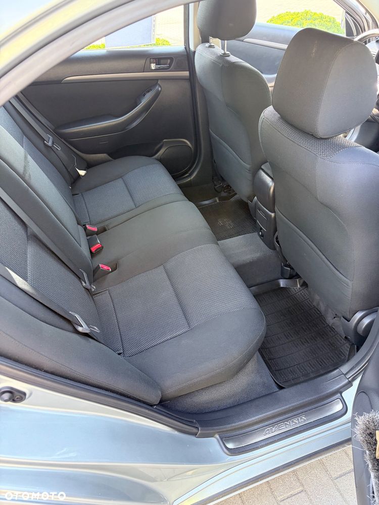 Toyota Avensis 2.0 D-4D Platinium - 6