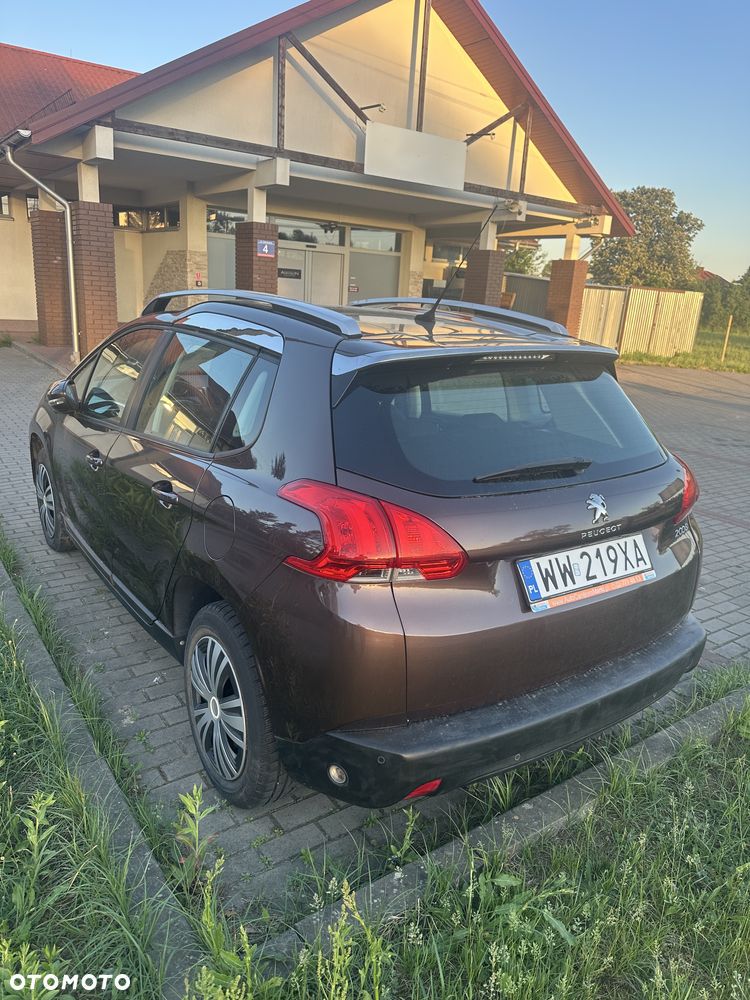 Peugeot 2008 - 8