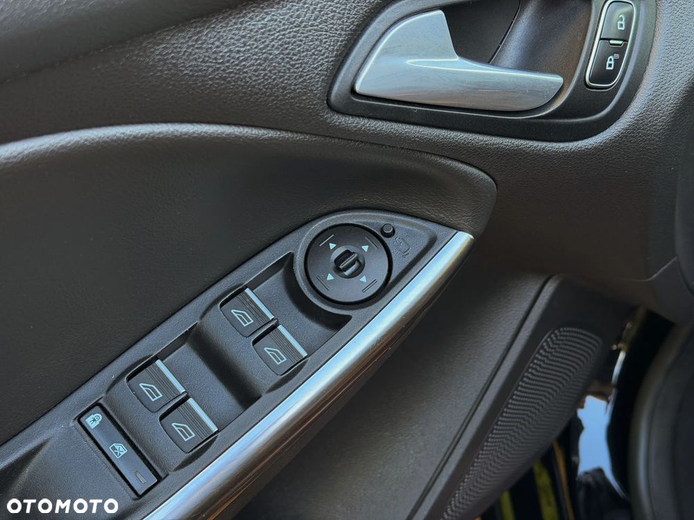 Ford Focus 2.0 EcoBoost ST-2 - 16