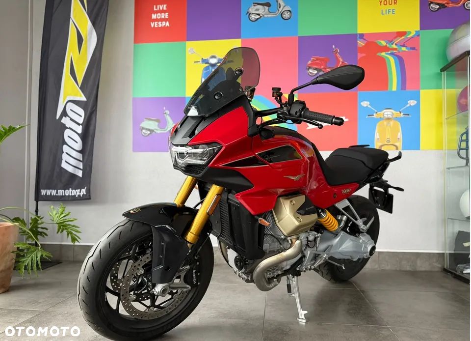 Moto Guzzi V100 Mandello - 13