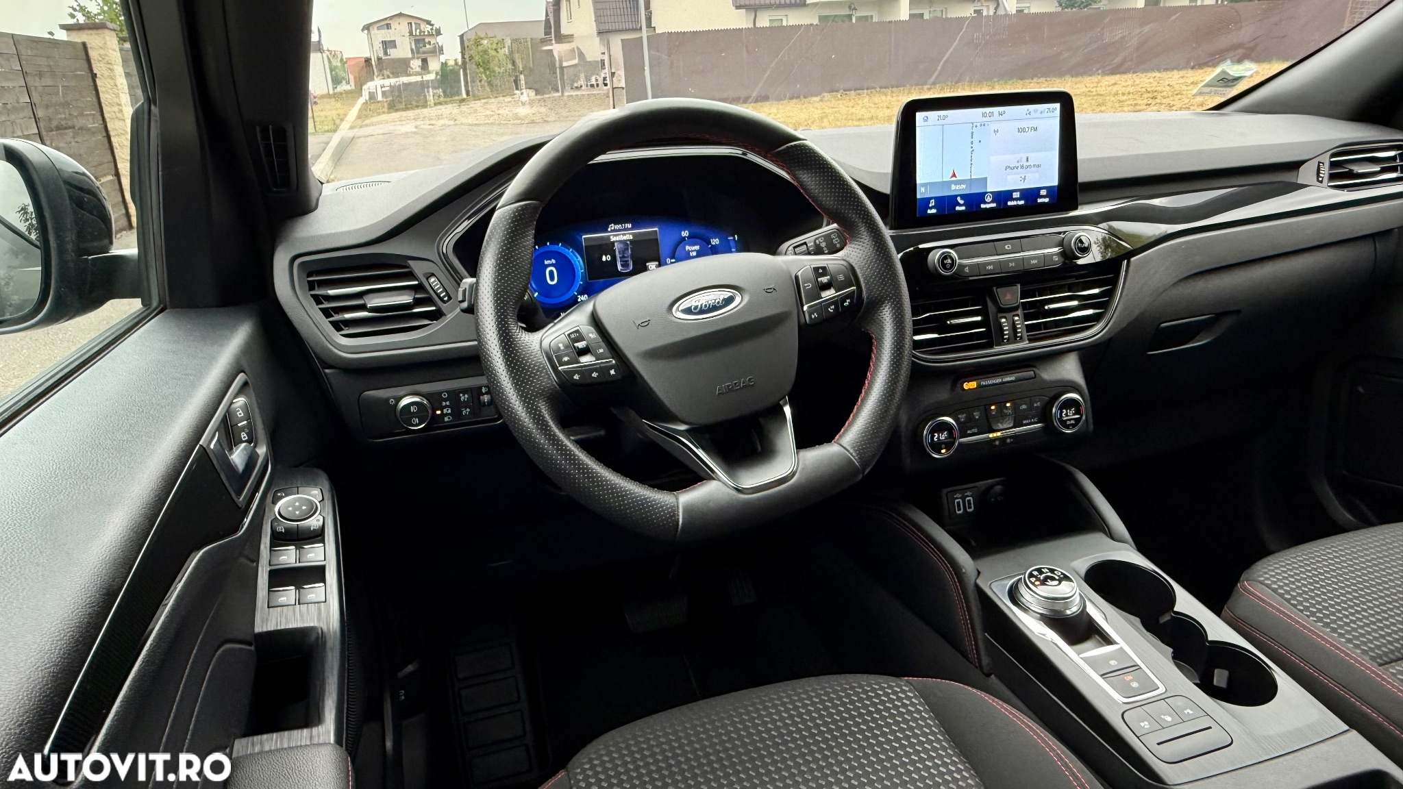 Ford Kuga 2.5 Duratec FHEV ST-LINE - 23