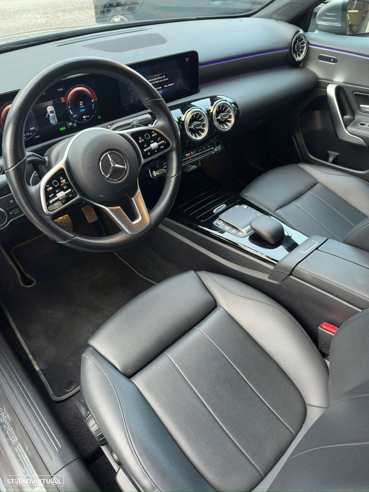 Mercedes-Benz A 250 - 10