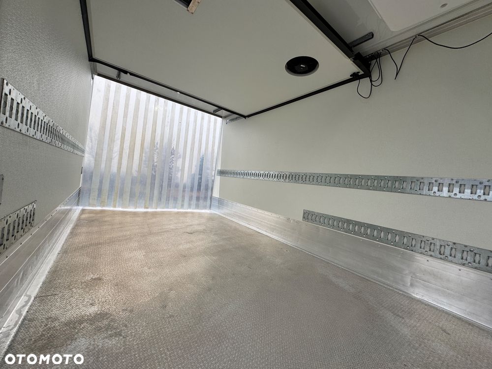 Iveco Daily‼️72C18‼️3.0 HI-MATIC Chłodnia/Mroźnia zakres -32C/+22C THERMO KING V-500 MAX Źródło Zasilania 400V Grube Ściany/Podłoga Przegroda komorowa‼️ Full LED na bliźniaku Salon Polska Poduszki Pneumatyczne DMC7200kg - 10