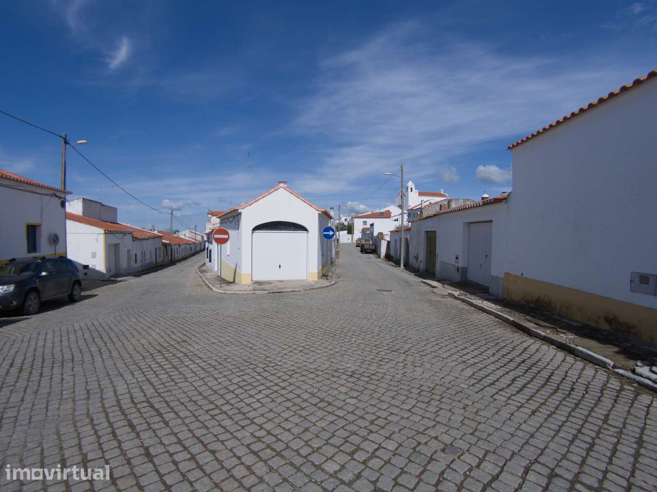 Moradia de 4 assoalhadas com garagem em Santo Aleixo - Grande imagem: 4/18