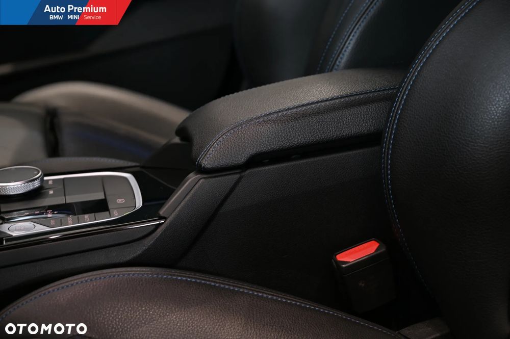BMW Seria 1 118i - 9