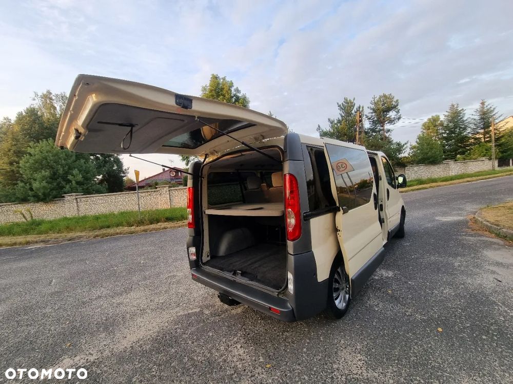 Opel Vivaro - 16