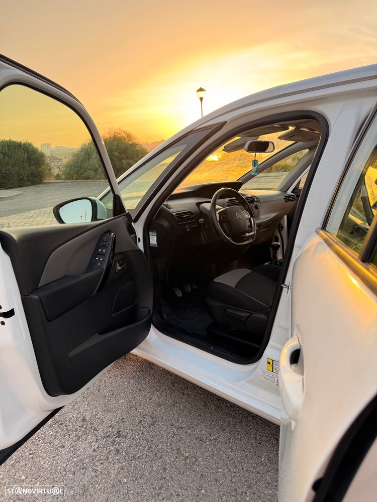 Citroën Grand C4 Spacetourer - 10