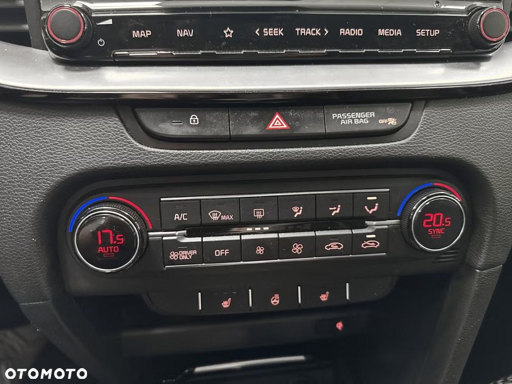 Kia Ceed 1.6 GDI PHEV L DCT - 32