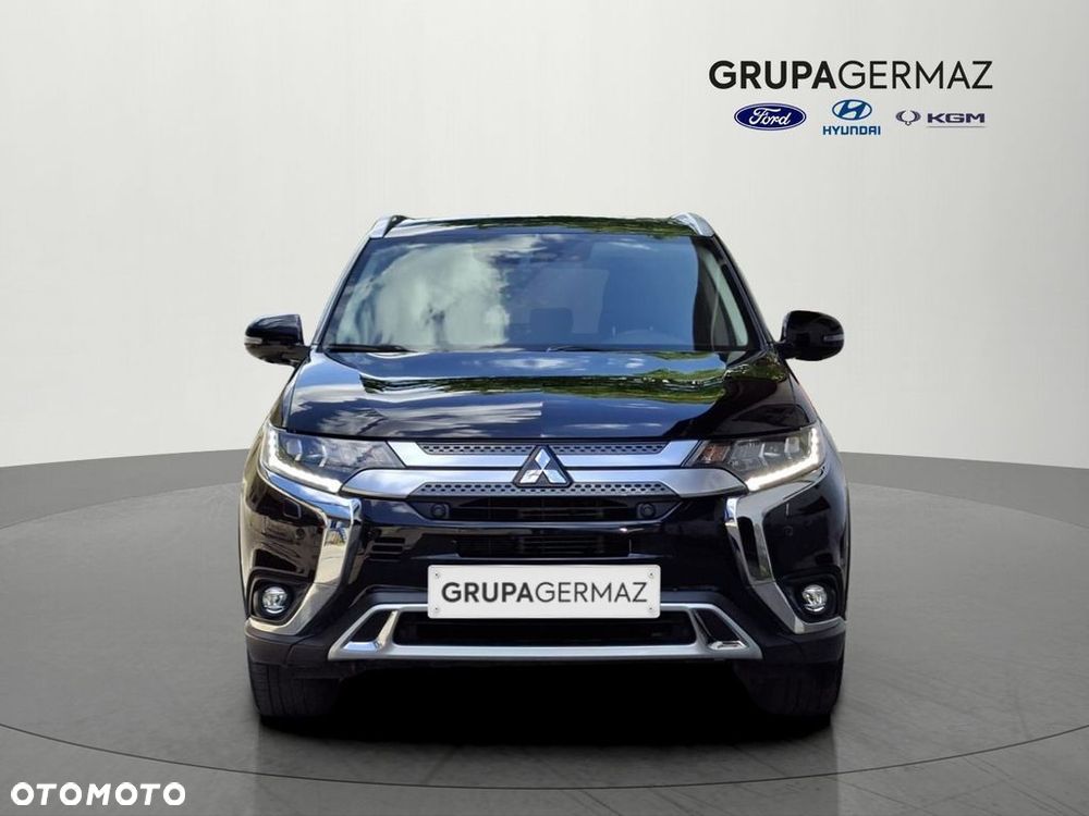 Mitsubishi Outlander 2.0 Instyle + 4WD CVT - 8