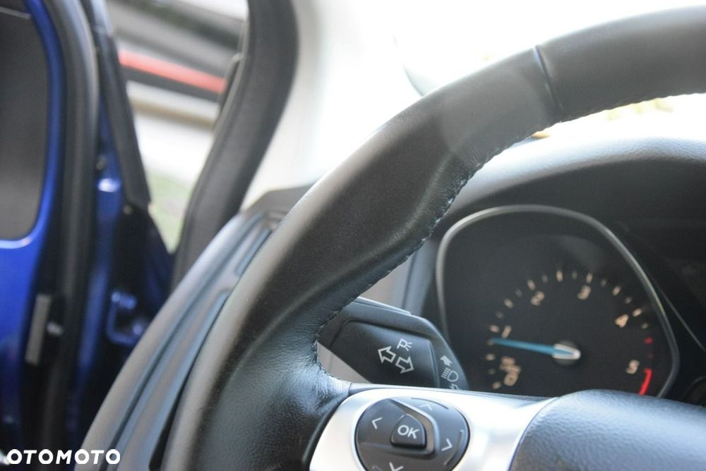 Ford Focus 1.6 TDCi DPF Start-Stopp-System SYNC Edition - 37