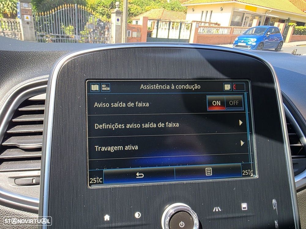 Renault Scénic dCi 110 LIMITED - 18