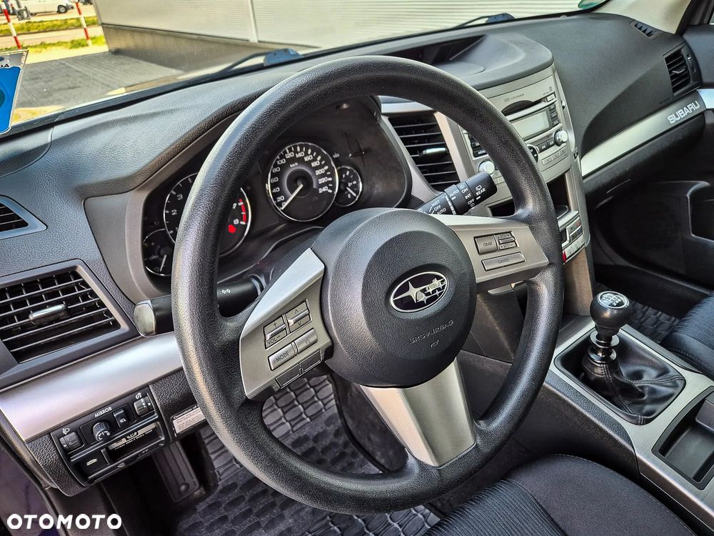 Subaru Legacy 2.0i Trend - 32